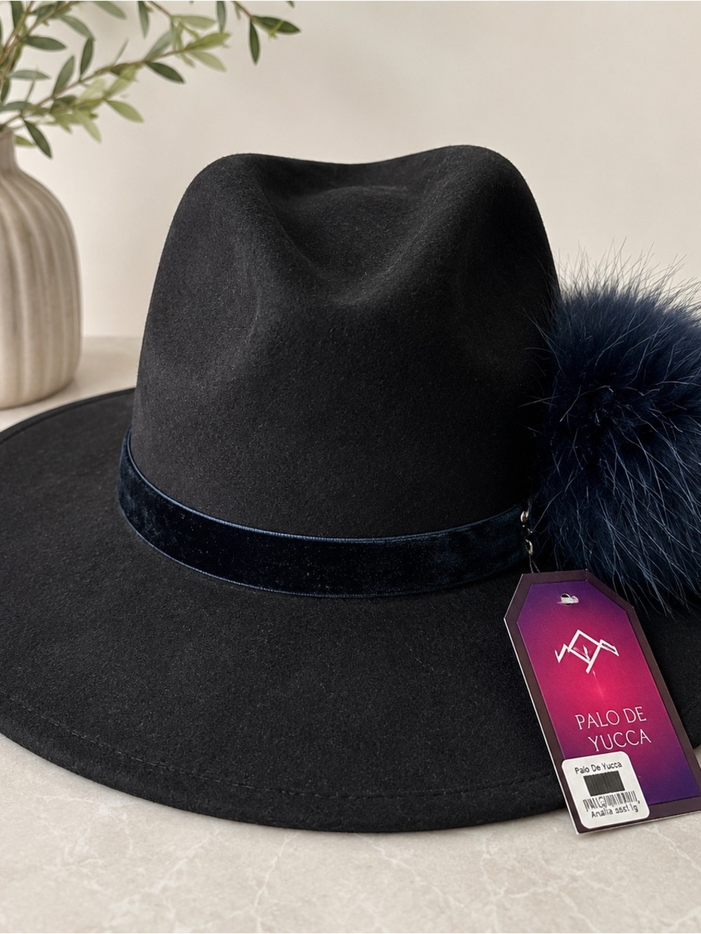 NWT PALO DE YUCCA Analia Hat in Navy  Size L